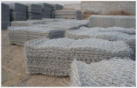 護(hù)坡格賓石籠施工時(shí)注意事項(xiàng) 護(hù)坡格賓石籠施工時(shí)注意事項(xiàng)